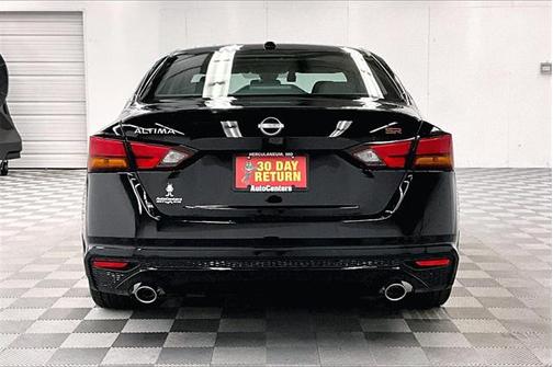 2025 Nissan Altima SR FWD