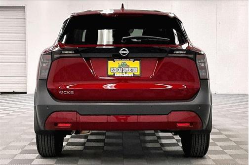 2025 Nissan Kicks SV