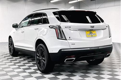 2023 Cadillac XT5 Sport