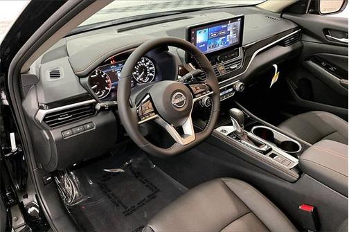 2025 Nissan Altima SR AWD