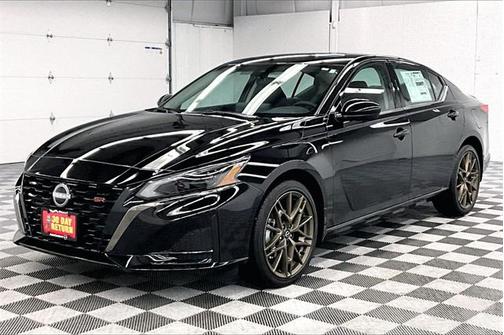 2025 Nissan Altima SR AWD