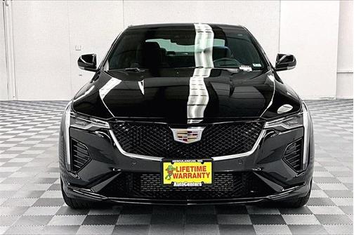 2023 Cadillac CT4 Sport