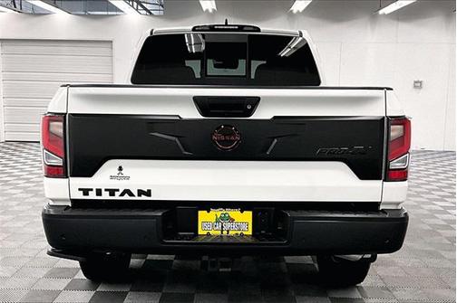 2024 Nissan Titan PRO-4X
