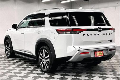 2025 Nissan Pathfinder Platinum 4WD