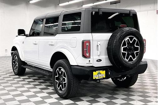 2022 Ford Bronco Outer Banks