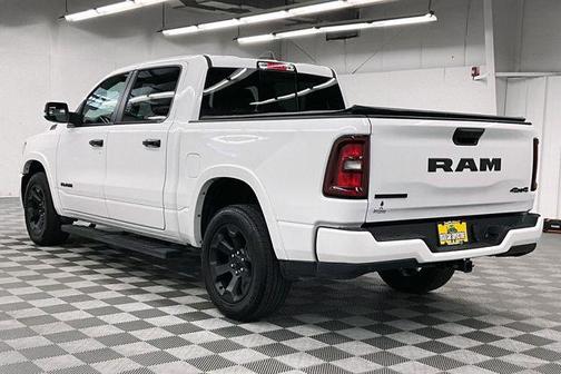 Bright White Clearcoat 2025 RAM 1500 Big Horn/Lone Star
