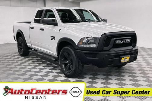 Bright White Clearcoat 2022 RAM 1500 Classic Warlock Quad Cab 4x4 6'4' Box