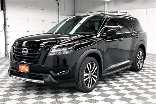 2025 Nissan Pathfinder Platinum 4WD