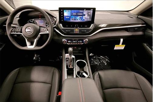 2025 Nissan Altima SR FWD