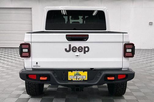 Bright White Clearcoat 2026 Jeep Gladiator Mojave 4x4
