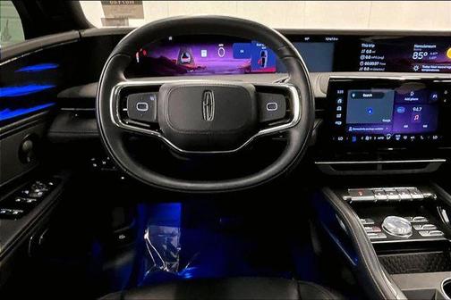 Silver Radiance Metallic Clearcoat 2024 Lincoln Nautilus Premiere