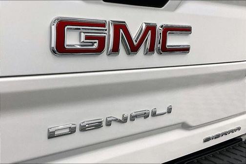 2023 GMC Sierra 2500 Denali