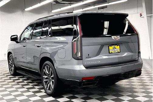 2022 Cadillac Escalade Sport Platinum