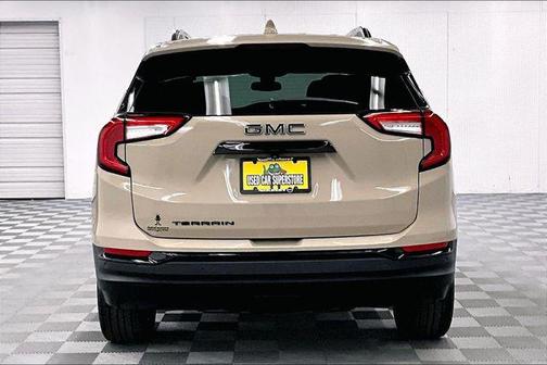 Desert Sand Metallic 2023 GMC Terrain SLT