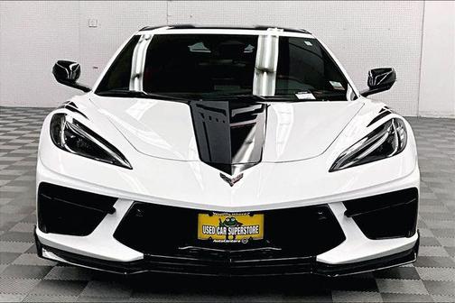 Arctic White 2024 Chevrolet Corvette 2LT RWD