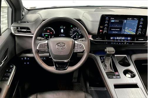 2023 Toyota Sienna XSE 7 Passenger