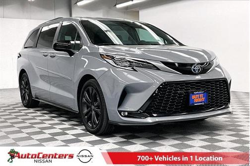 2023 Toyota Sienna XSE 7 Passenger