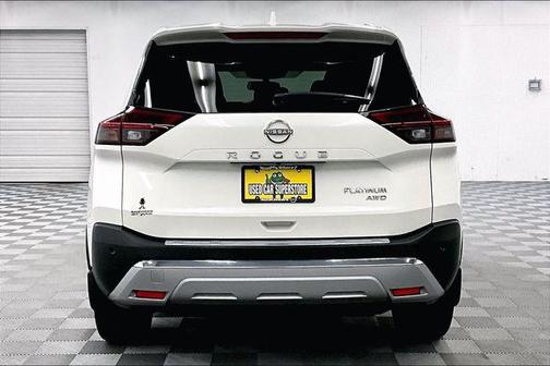 Pearl White Tricoat 2023 Nissan Rogue Platinum