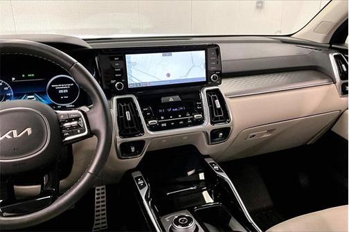 2024 Kia Sorento Plug-In Hybrid SX Prestige