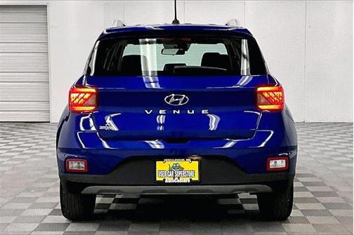 2024 Hyundai VENUE Limited