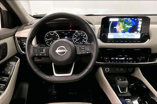 Pearl White Tricoat 2023 Nissan Rogue SL