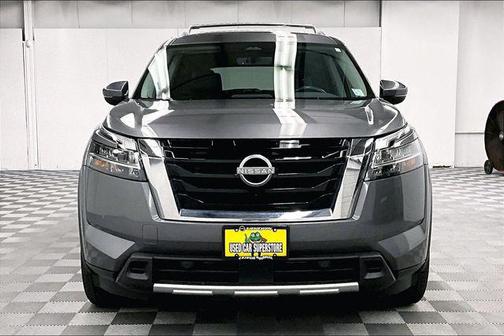 Gun Metallic 2023 Nissan Pathfinder SL 4WD