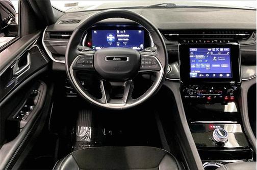 2022 Jeep Grand Cherokee Altitude