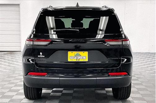 2022 Jeep Grand Cherokee Altitude