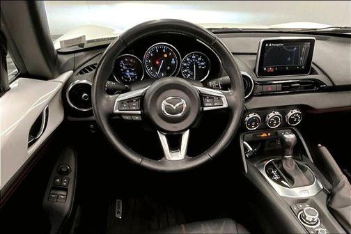 Crystal White Pearl 2016 Mazda MX-5 Miata Grand Touring