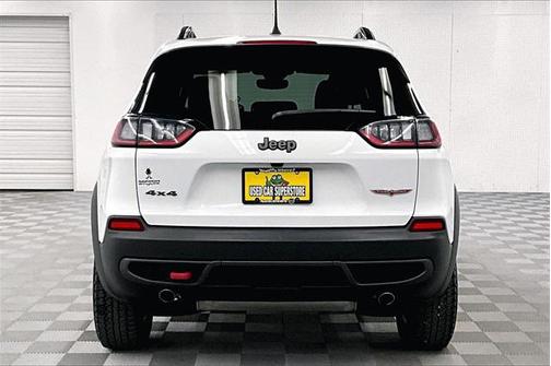 2022 Jeep Cherokee Trailhawk