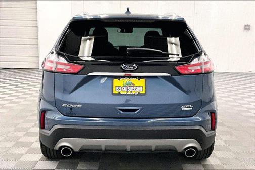 Blue Metallic 2019 Ford Edge SEL