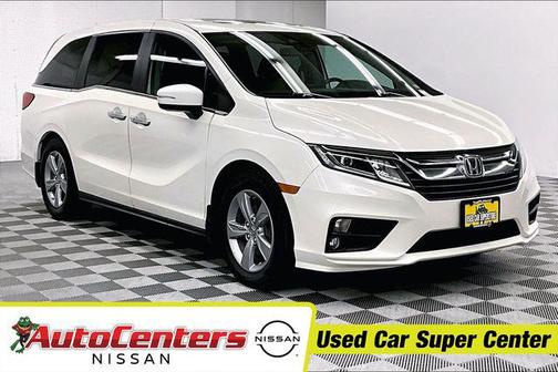 White Diamond Pearl 2019 Honda Odyssey EX-L