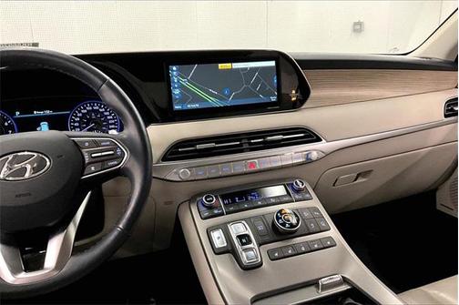 2020 Hyundai PALISADE Luxury 7-Passenger Seating