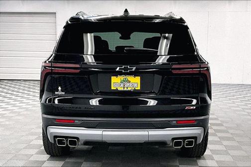 Mosaic Black Metallic 2024 Chevrolet Traverse AWD Z71