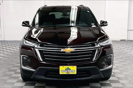 Black Cherry Metallic 2023 Chevrolet Traverse LT Cloth