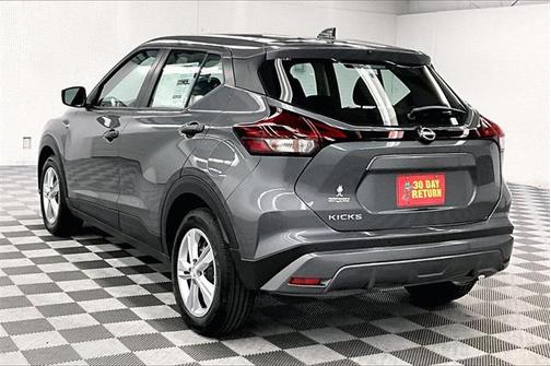2025 Nissan Kicks S