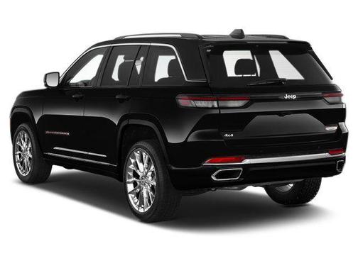 2022 Jeep Grand Cherokee Summit