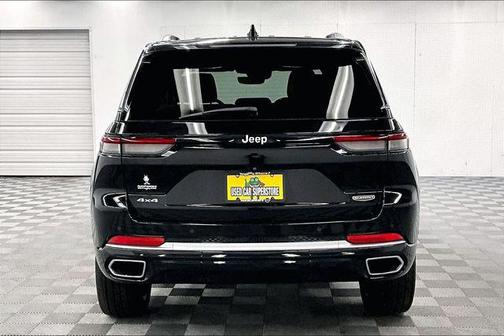 2022 Jeep Grand Cherokee Summit