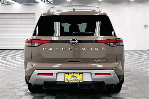 2024 Nissan Pathfinder Platinum FWD