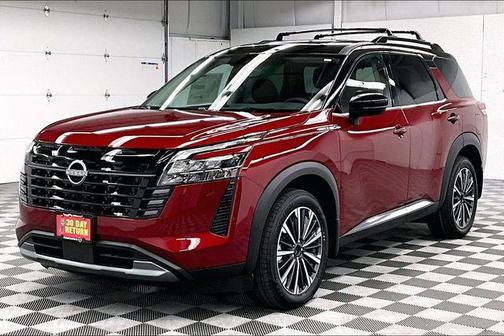 Scarlet Ember/Super Black 2026 Nissan Pathfinder Platinum