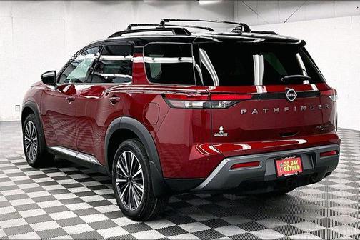 Scarlet Ember/Super Black 2026 Nissan Pathfinder Platinum
