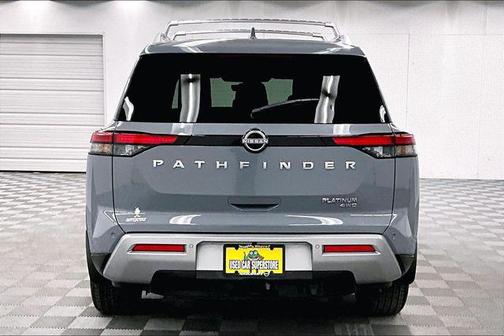 2024 Nissan Pathfinder Platinum 4WD