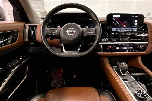 2024 Nissan Pathfinder Platinum 4WD