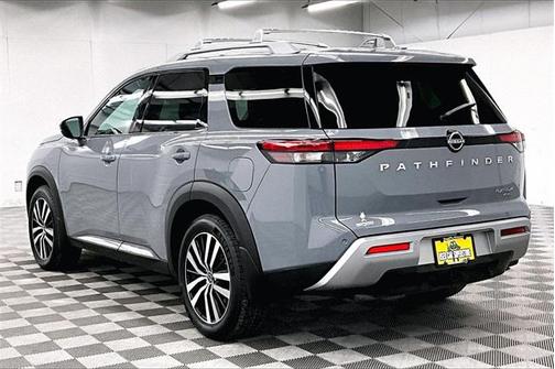 2024 Nissan Pathfinder Platinum