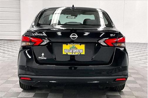 2023 Nissan Versa 1.6 SV