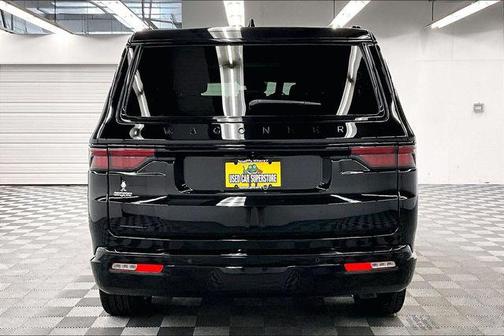 2023 Jeep Wagoneer Series II Carbide 4x4