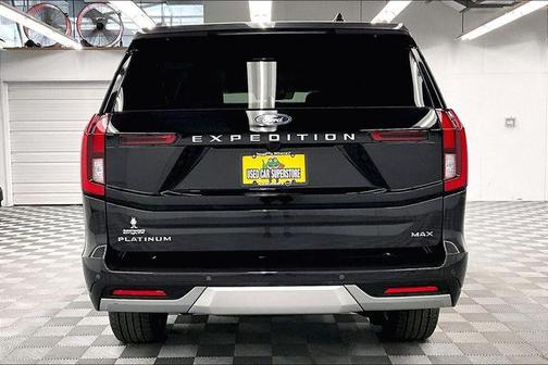 Dark Matter Gray Metallic 2025 Ford Expedition Max Platinum
