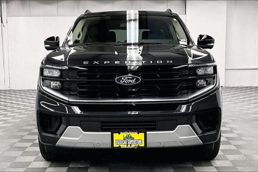 Dark Matter Gray Metallic 2025 Ford Expedition Max Platinum