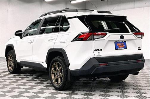 2023 Toyota RAV4 Hybrid SE