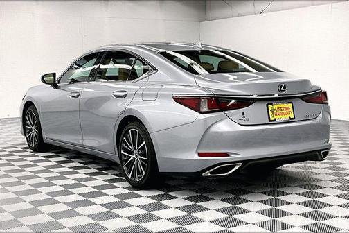Iridium 2022 Lexus ES 350 Base